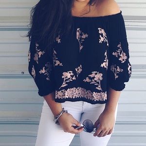 American eagle off the shoulder floral top